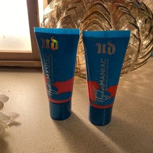 Urban Decay Hydromaniac Blush Glow Hydrator. (2) shades Drippin and Red flag!